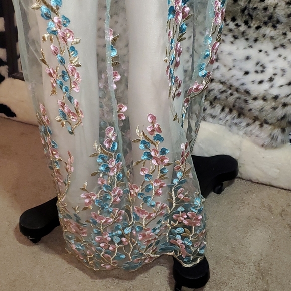 Fashion Nova dress - Picture 6 of 10